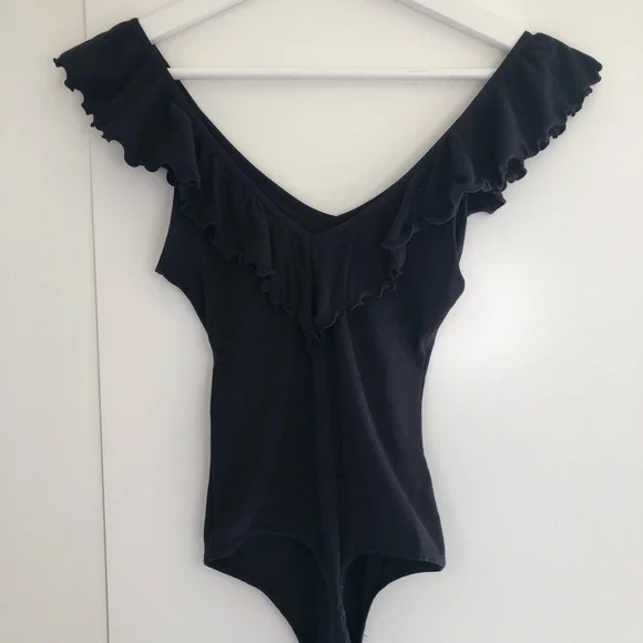 Wilfred Danette Body suit from Aritzia - Picture 7 of 11